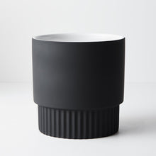 Load image into Gallery viewer, Culotta Black Pot