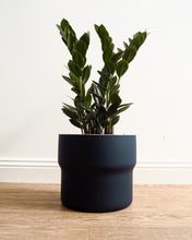 Load image into Gallery viewer, Elka Navy Blue Pot
