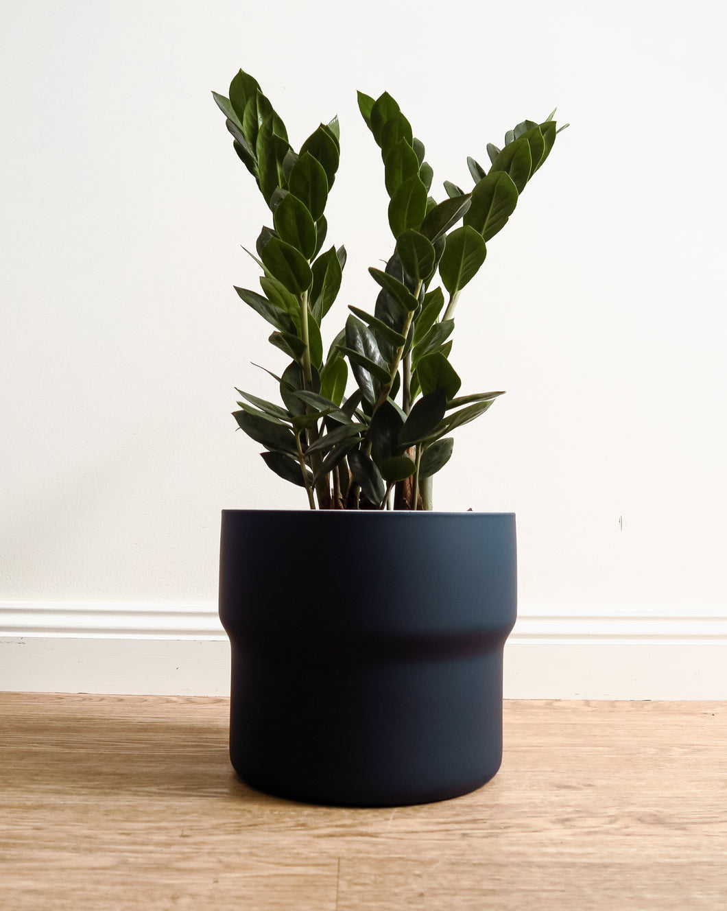 Elka Navy Blue Pot